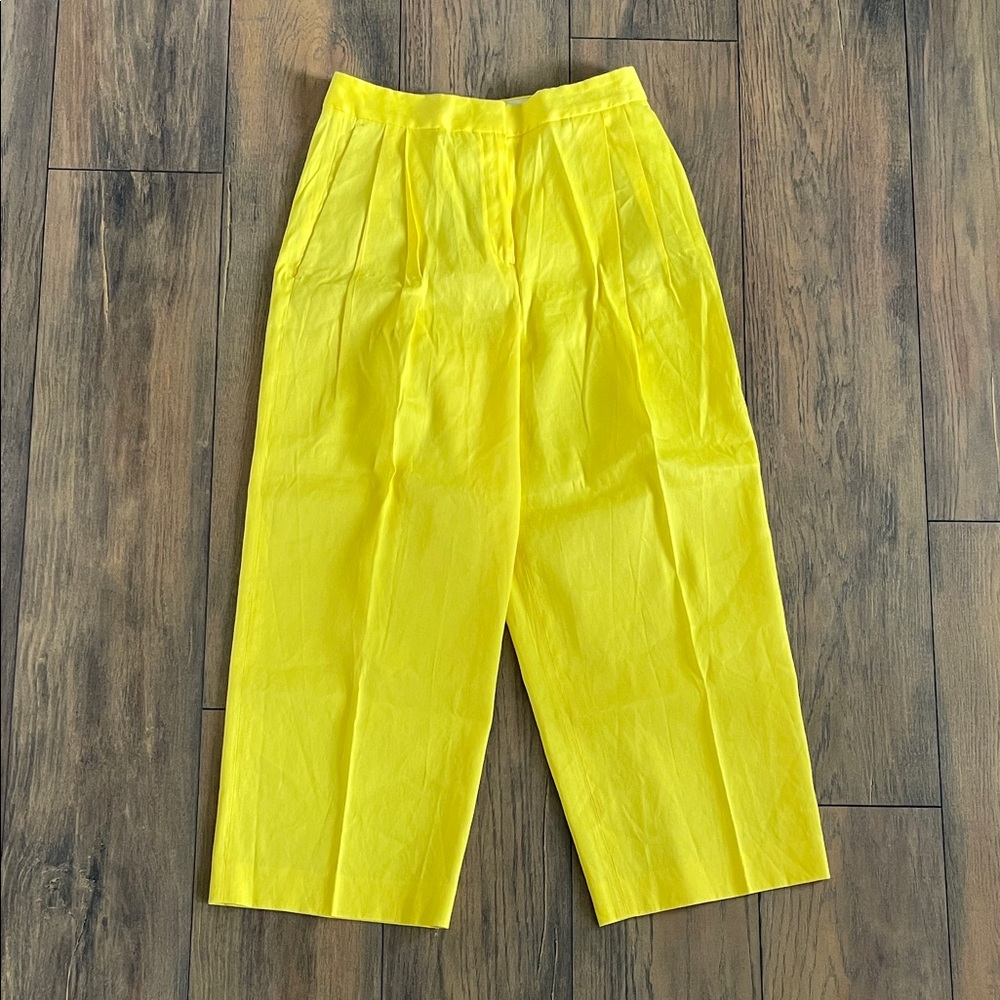 Massimo Dutti Bright Yellow Pleated Cropped Pants